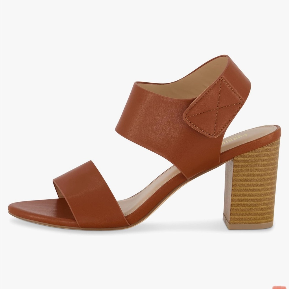 Cushionaire women’s heeled sandal. Worn once!